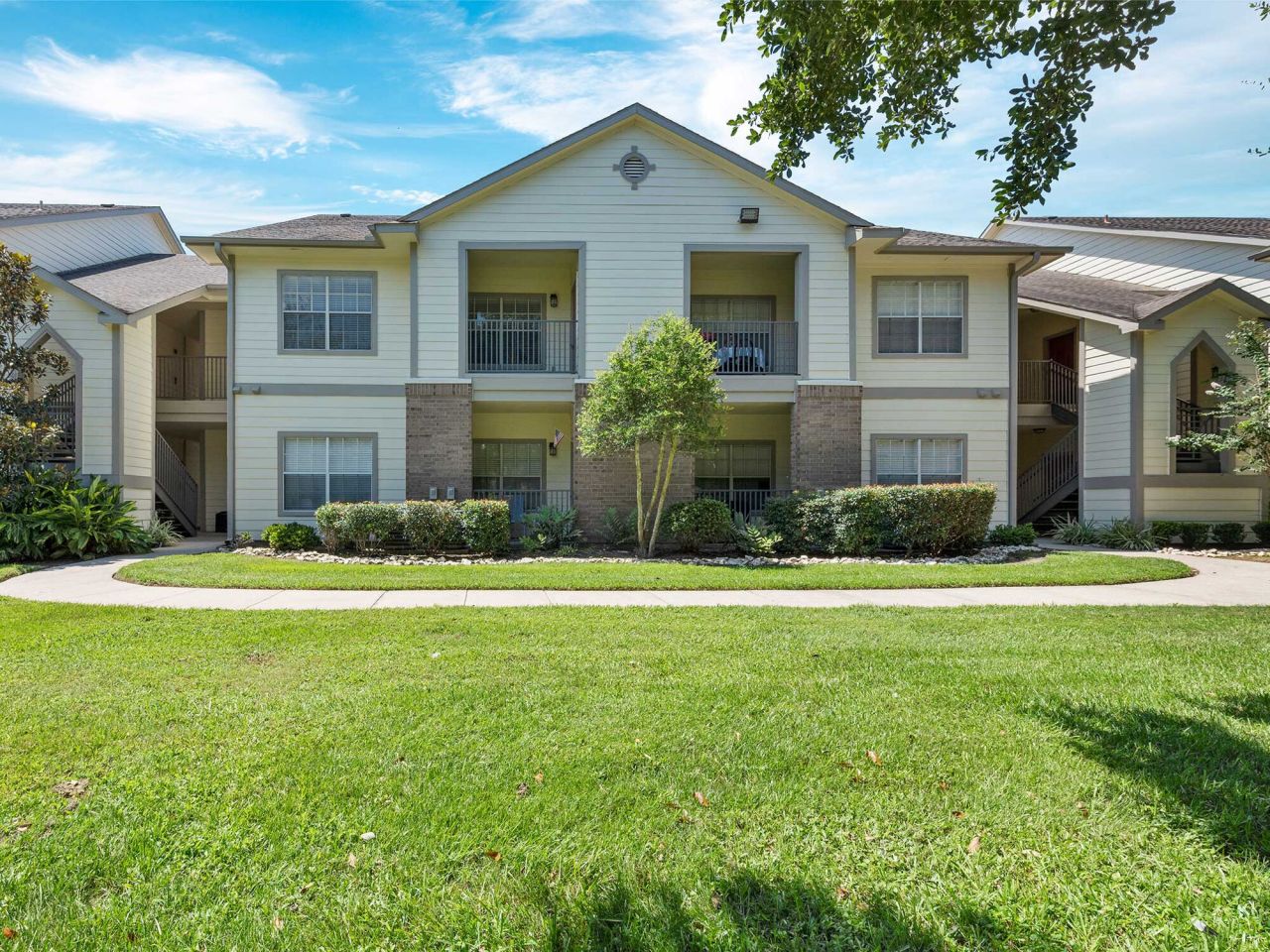 The Crescent at Country Club Image 31