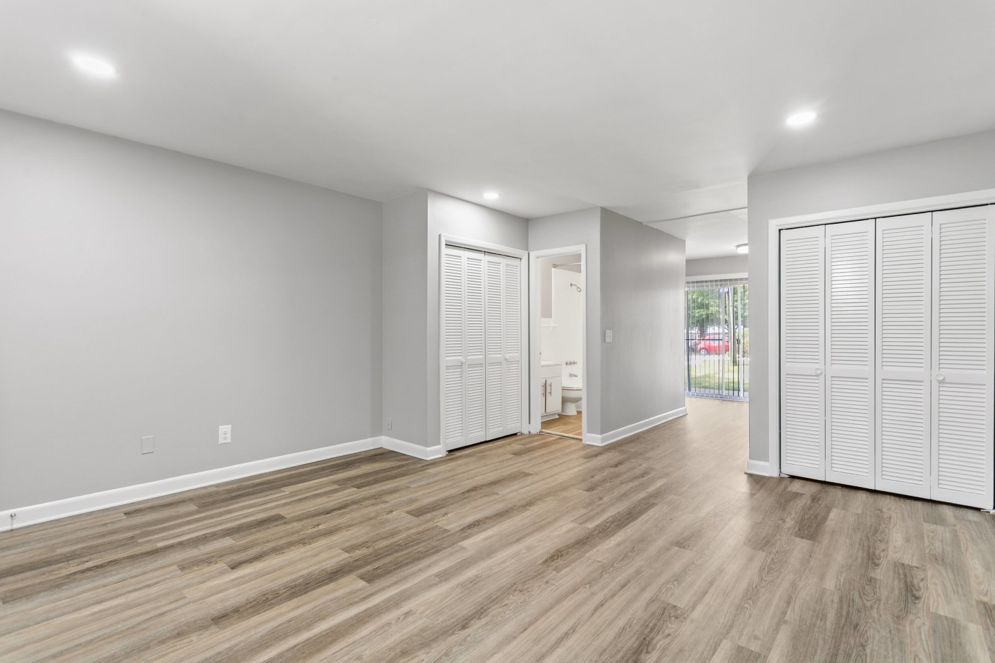 Meadowview Apartments and Townhomes Image 22