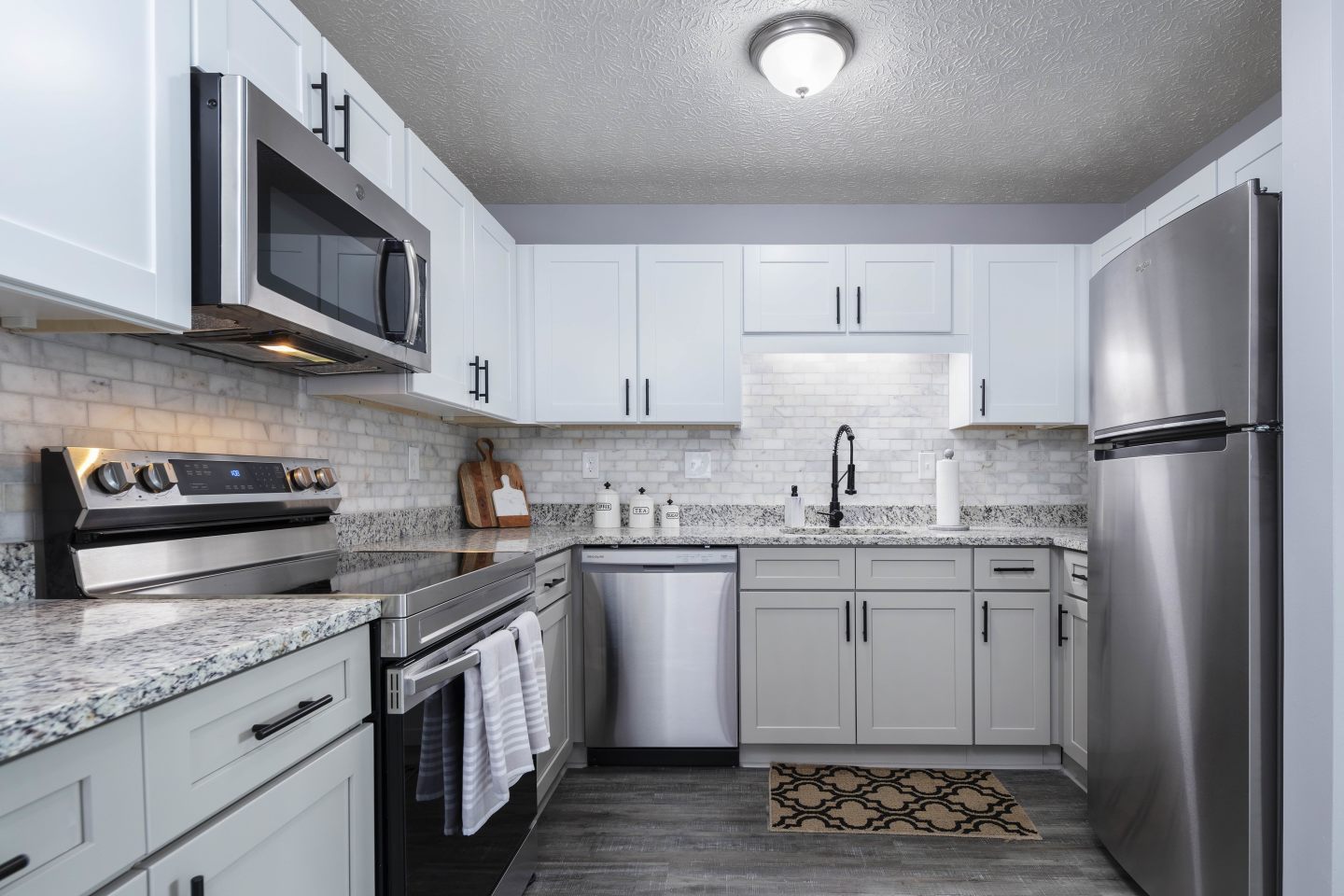 Augusta Square Apartments Image 1
