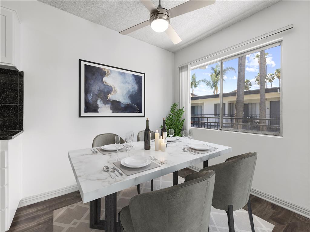Pacific Rose Apartments Image 11
