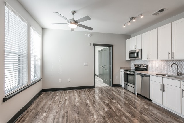 Vintage Gateway Apartments Image 32