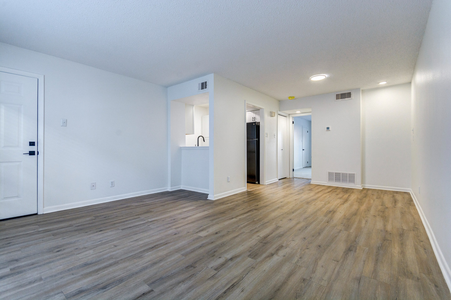 ReNew on Cantrell Image 32