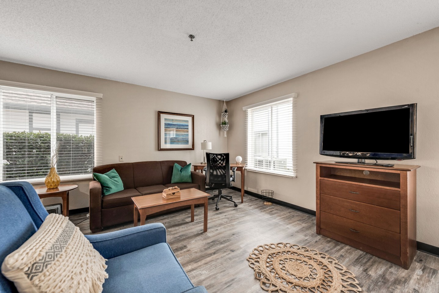 Vivo Living Charlotte Image 2