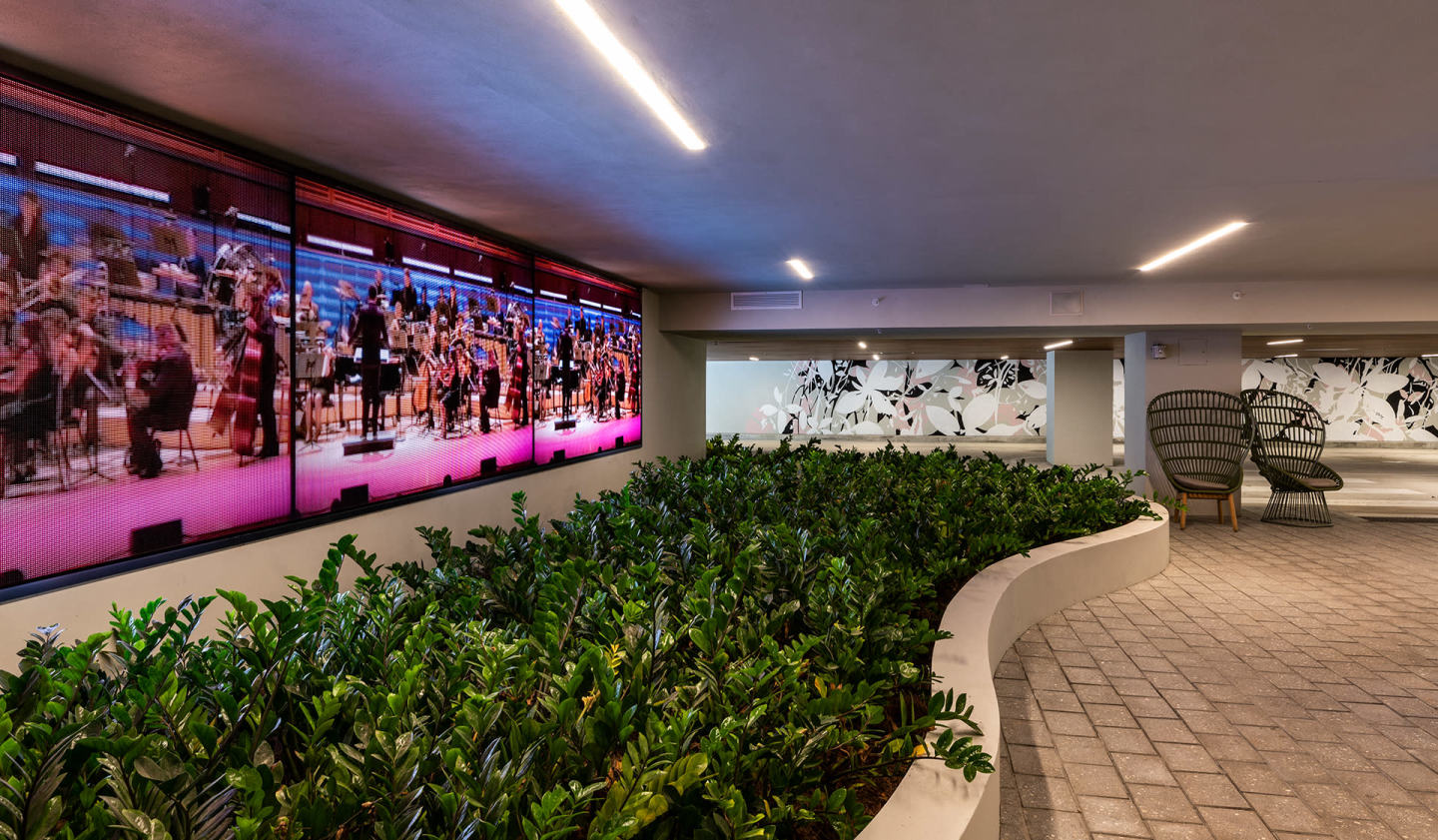 Flamingo South Beach Image 21