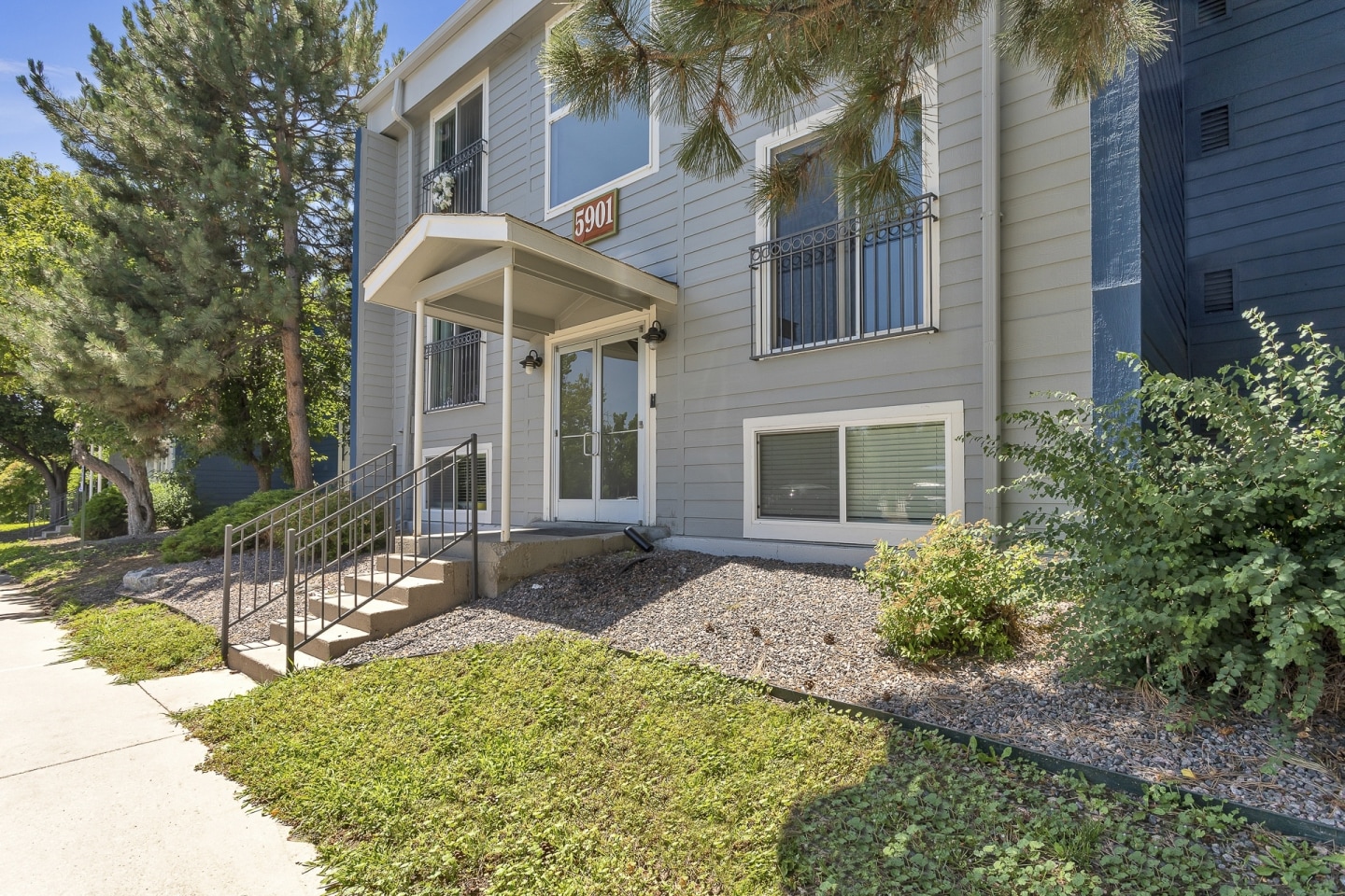 The Flats at Creekside Park Image 12