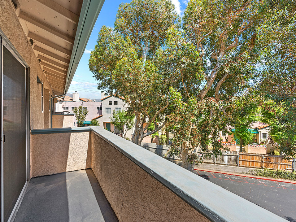 Olive View Gardens Image 10