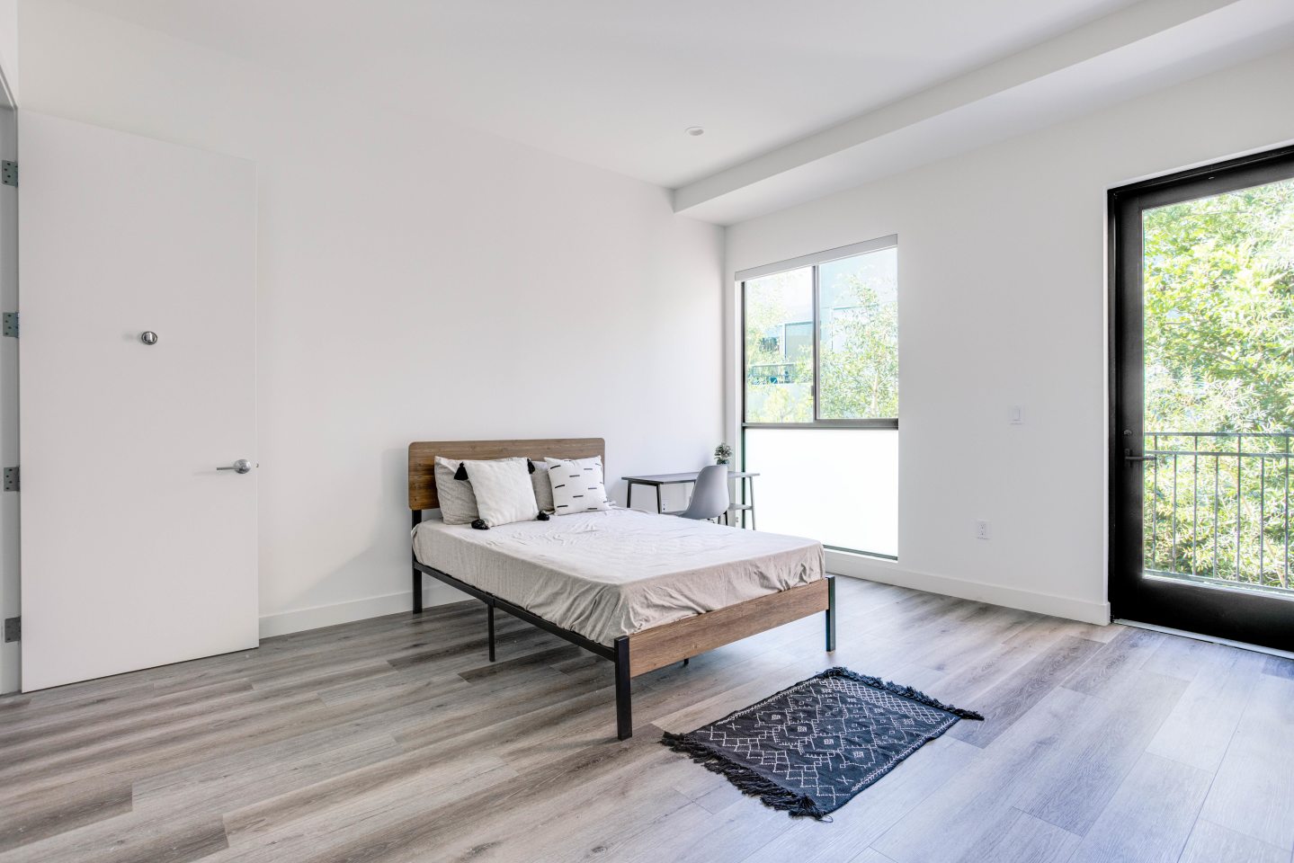 1751 Malcolm Ave - Student Housing Image 31