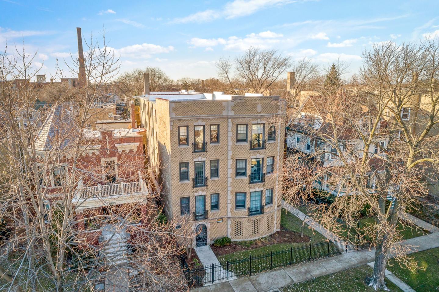 4836 N. Paulina Apt. Image 3