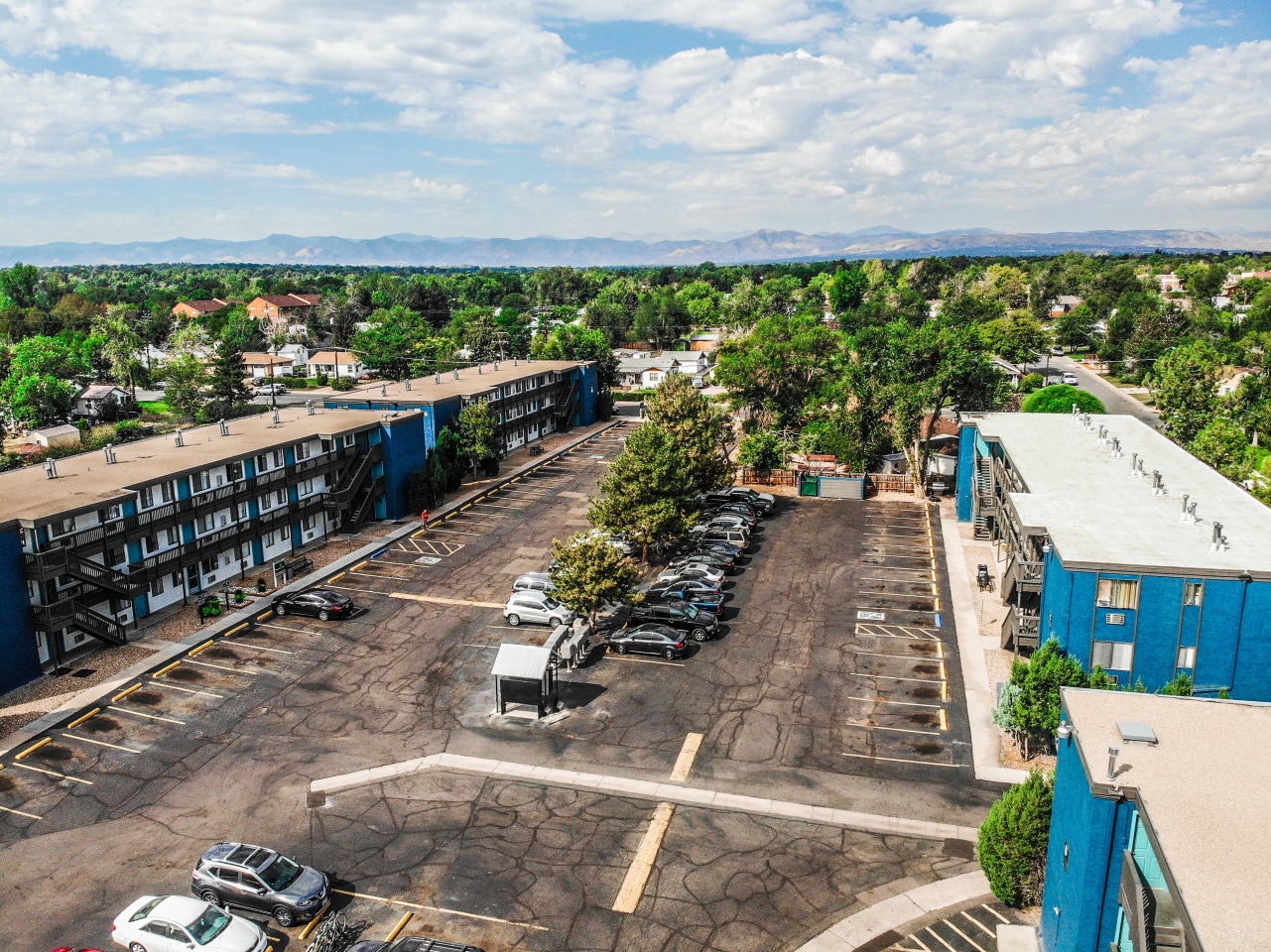 Parkwood Plaza Image 12