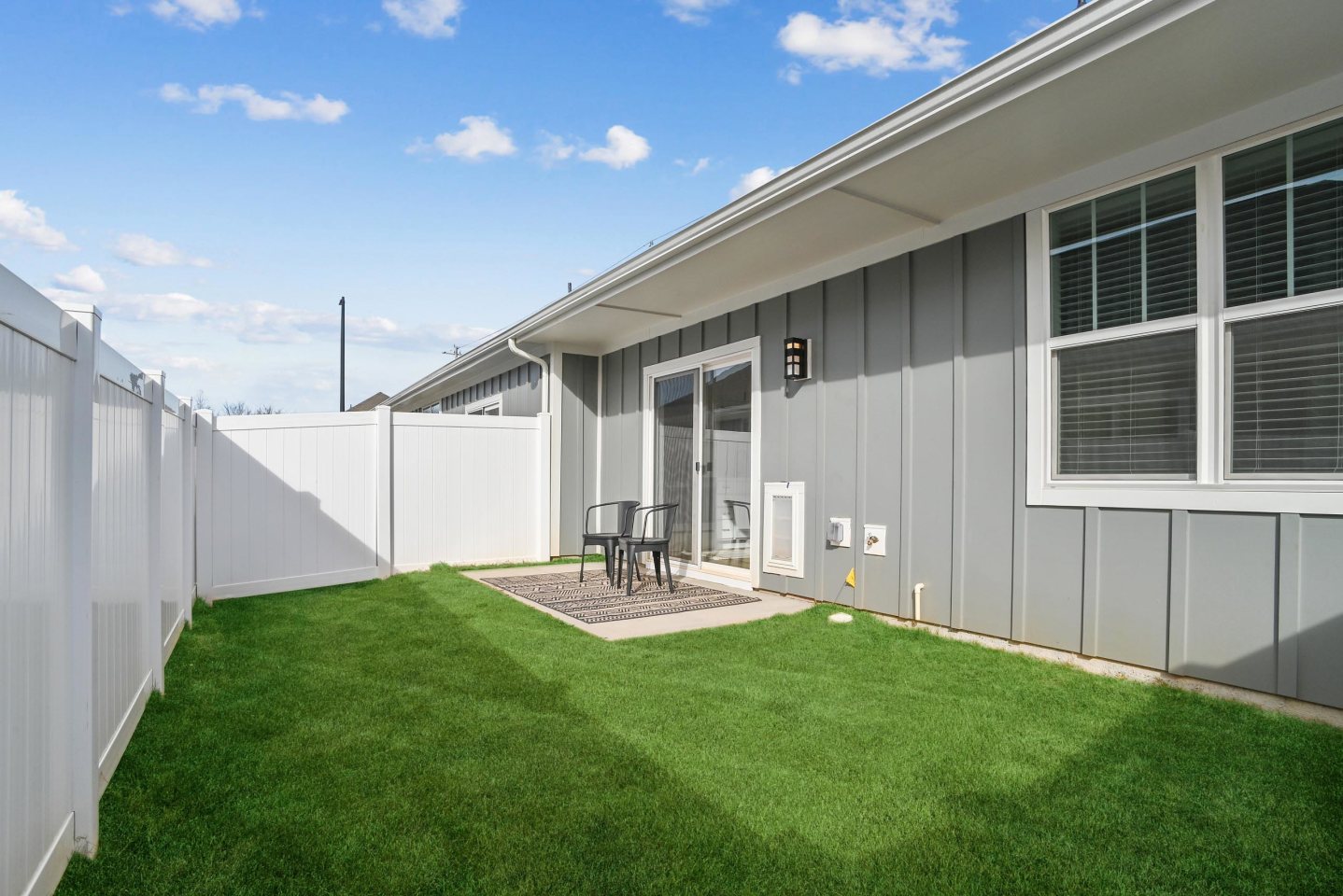 Zora University Townhomes Image 34