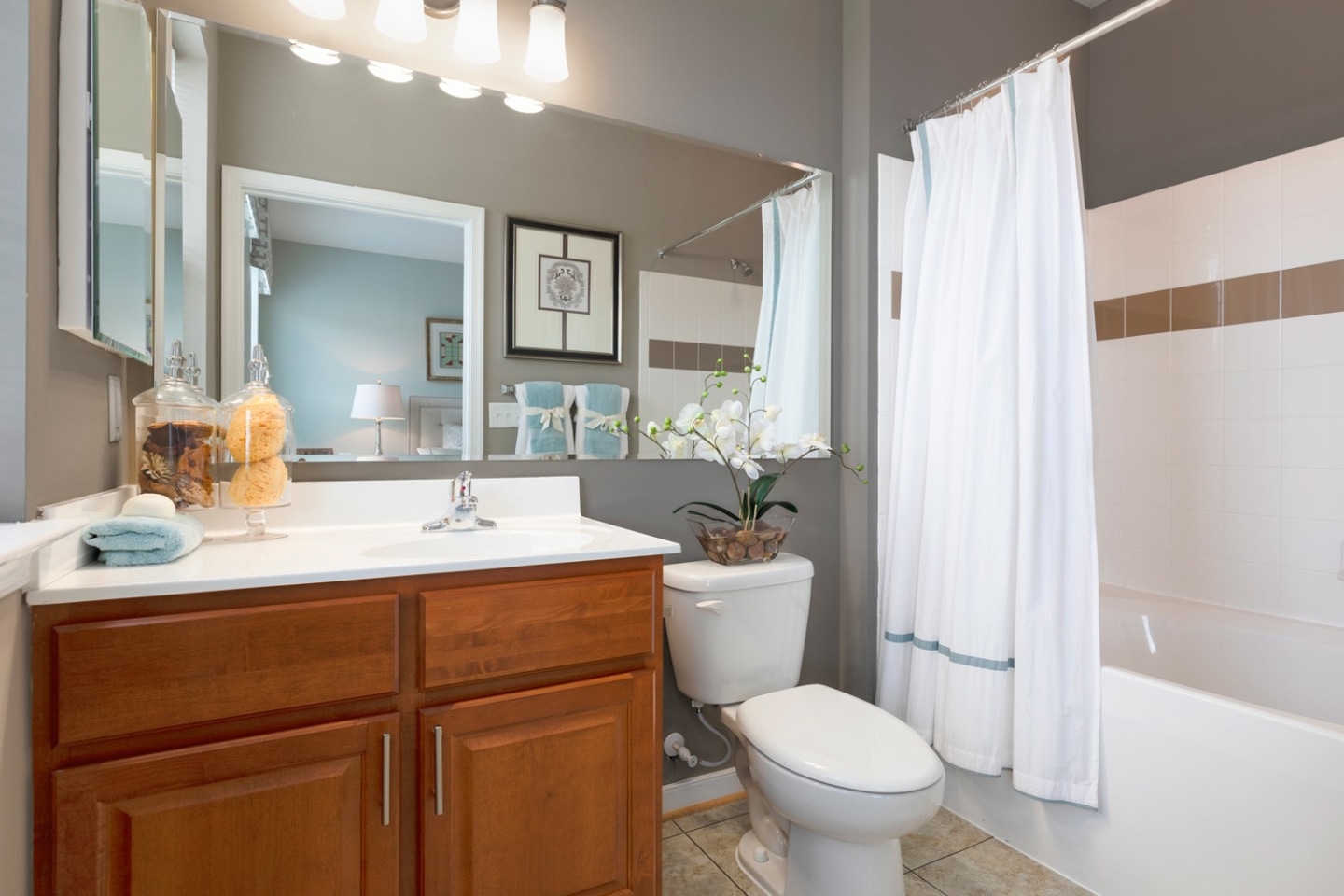 Creekstone Village Apartments Image 1
