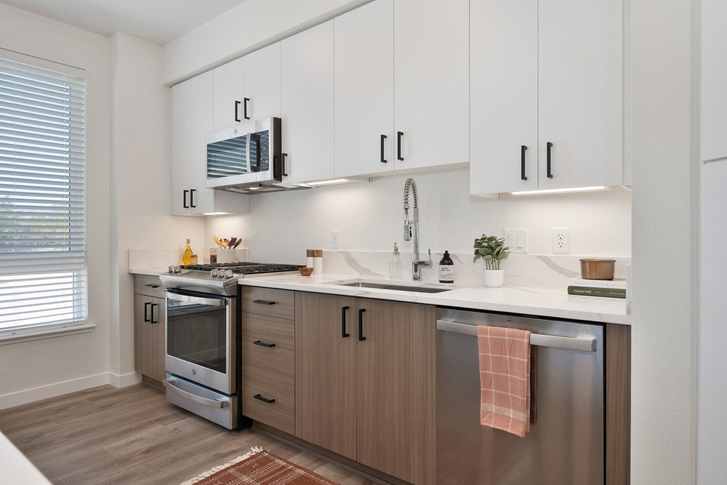 Halcyon Apartments Image 109