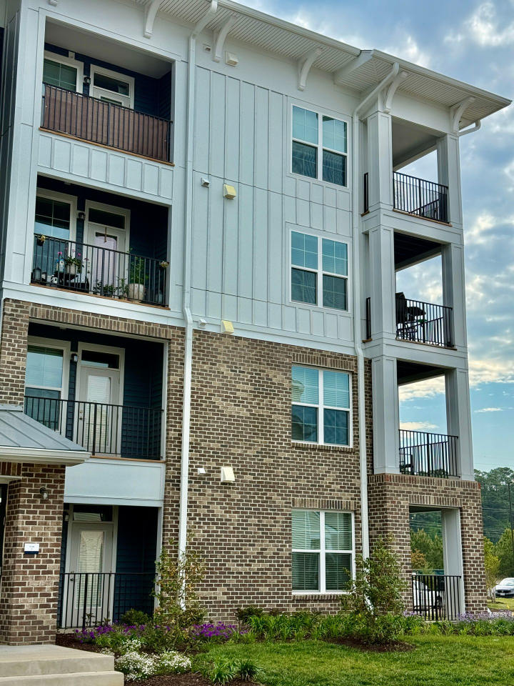 Avant at Huntington Pointe Image 11