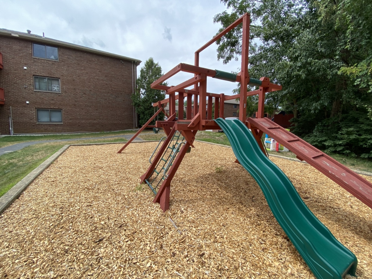The Ridge at Eastern Trails Apartments Image 8