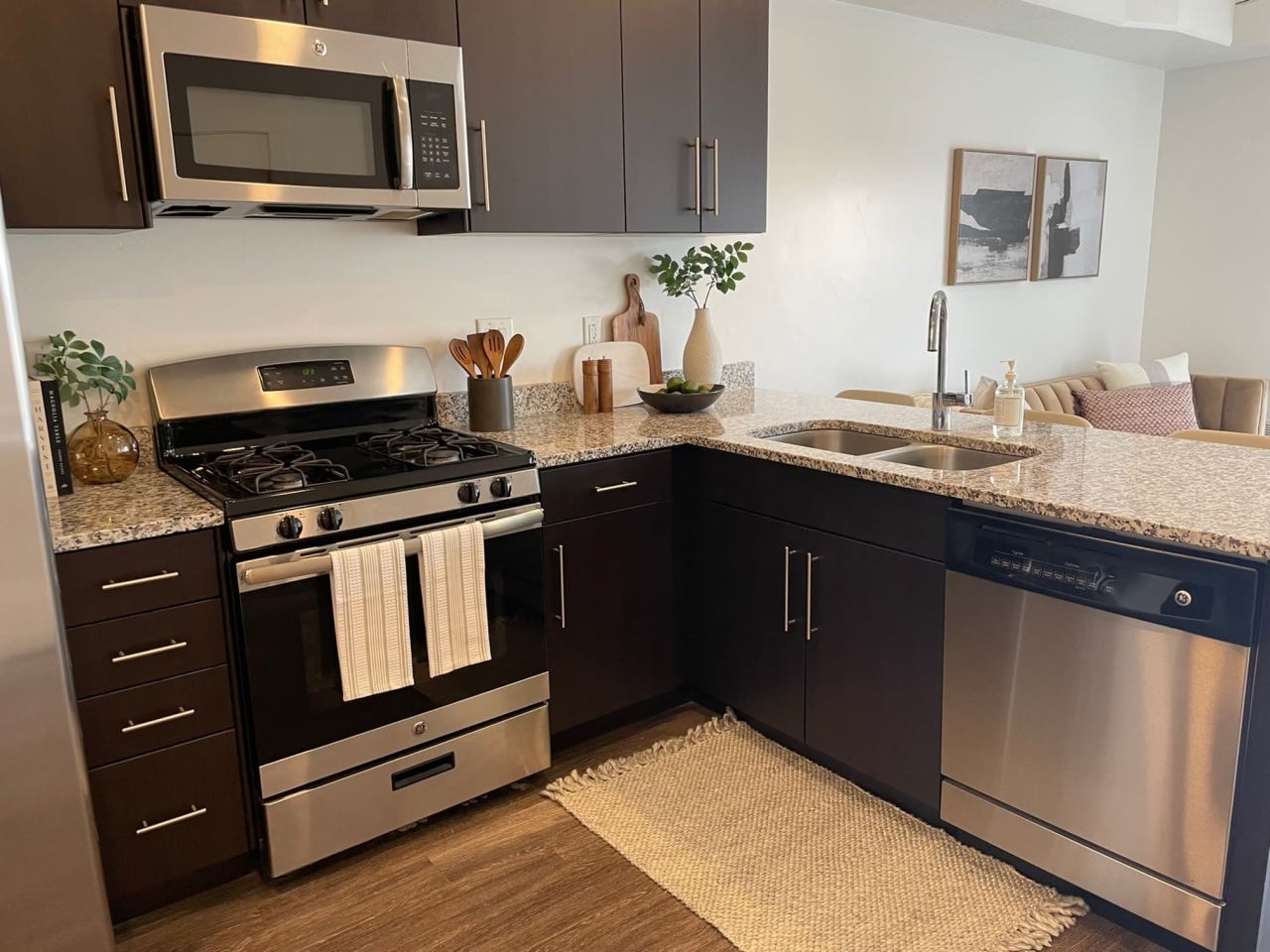 Downtown 360 Apartments Image 1