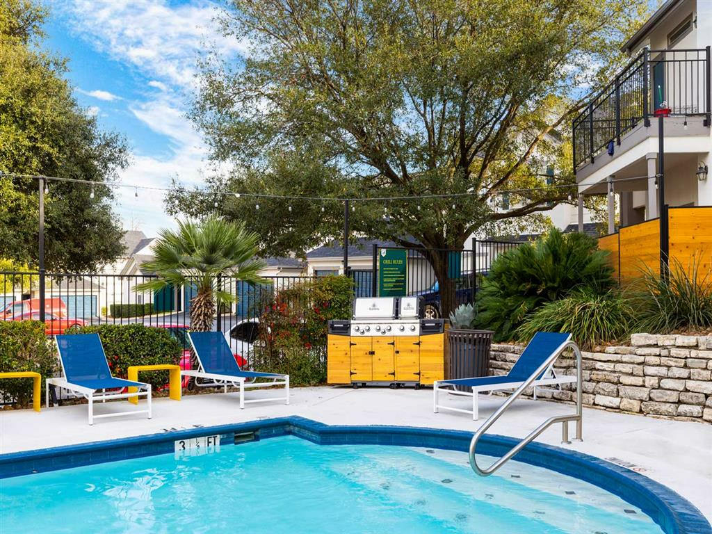 Castle Hills Townhomes Image 45