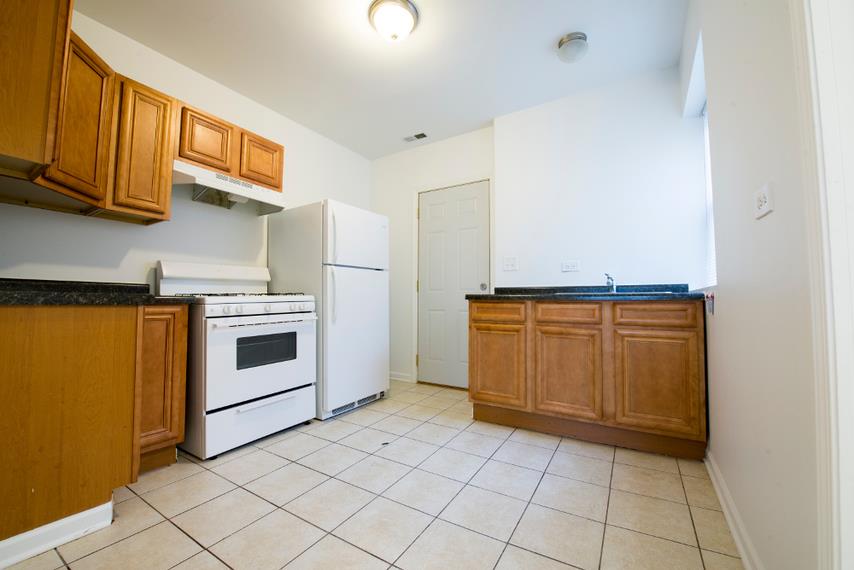 9244 S Saginaw Image 5