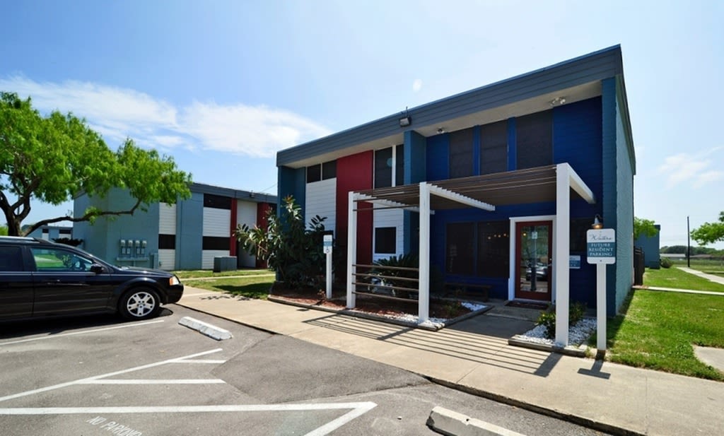 The Waters Apartment Homes Image 15