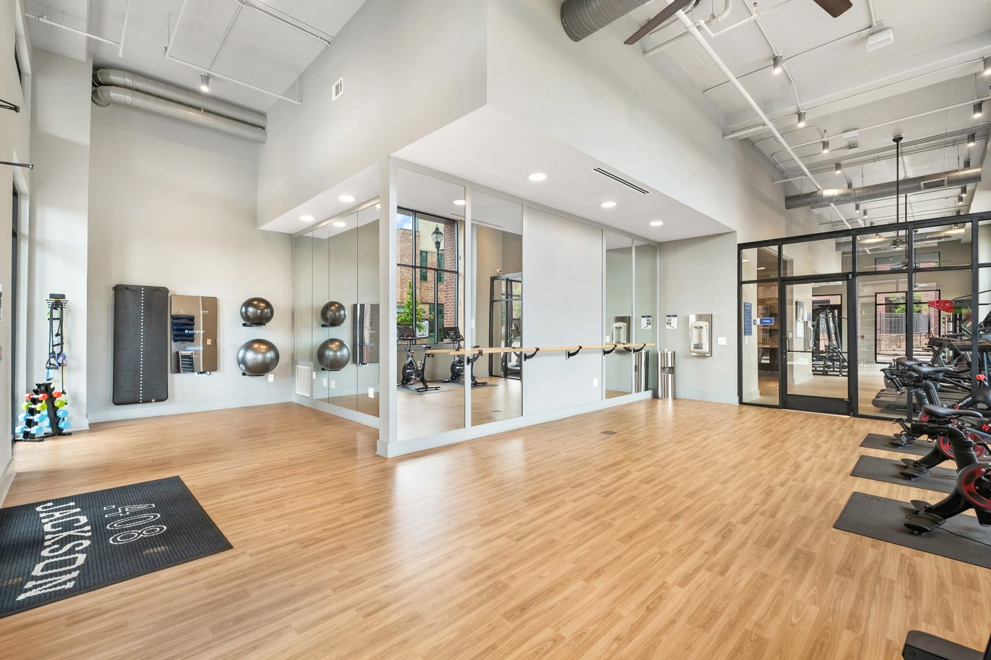 408 Jackson Image 1
