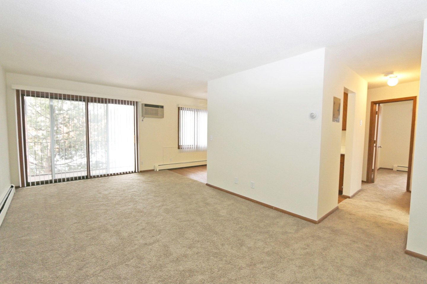 Apache Manor Apartments Image 9