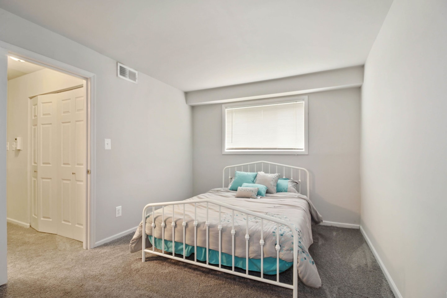 Rock Glen Apartments Image 3