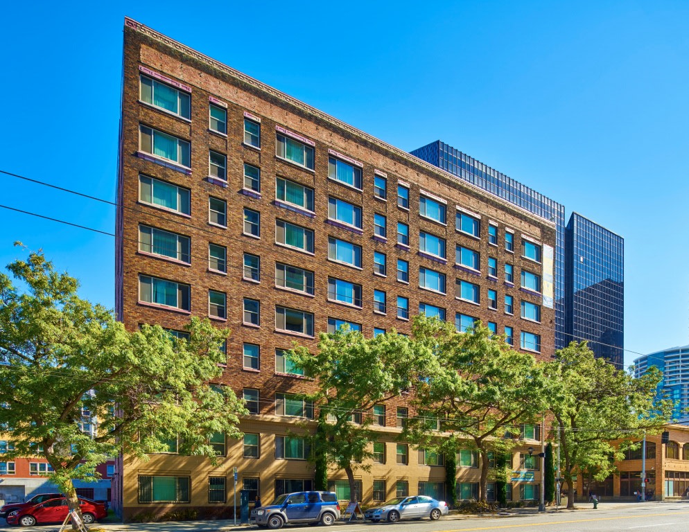 Cornelius Apartments Image 3