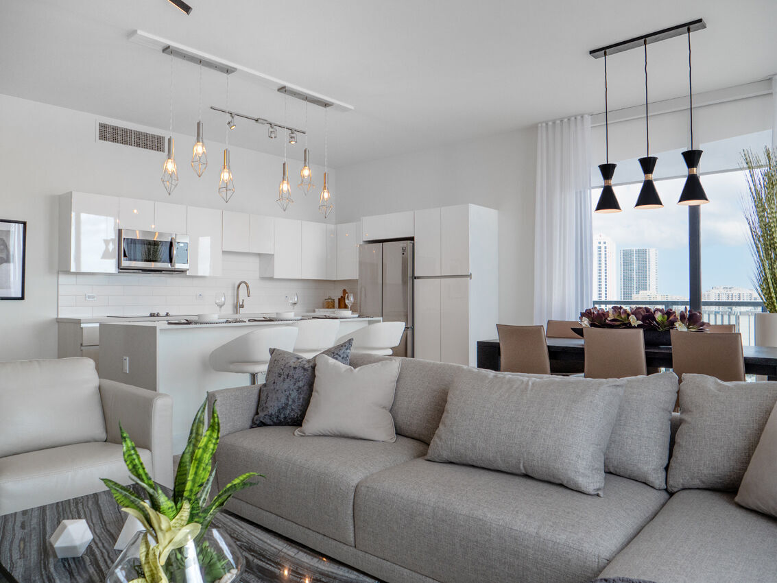 Slate Hallandale Beach Image 19