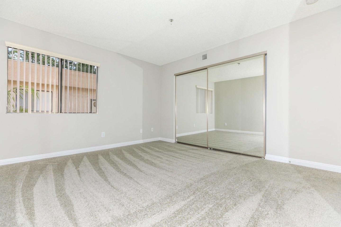 Pasadena Park Place Apartment Homes Image 16