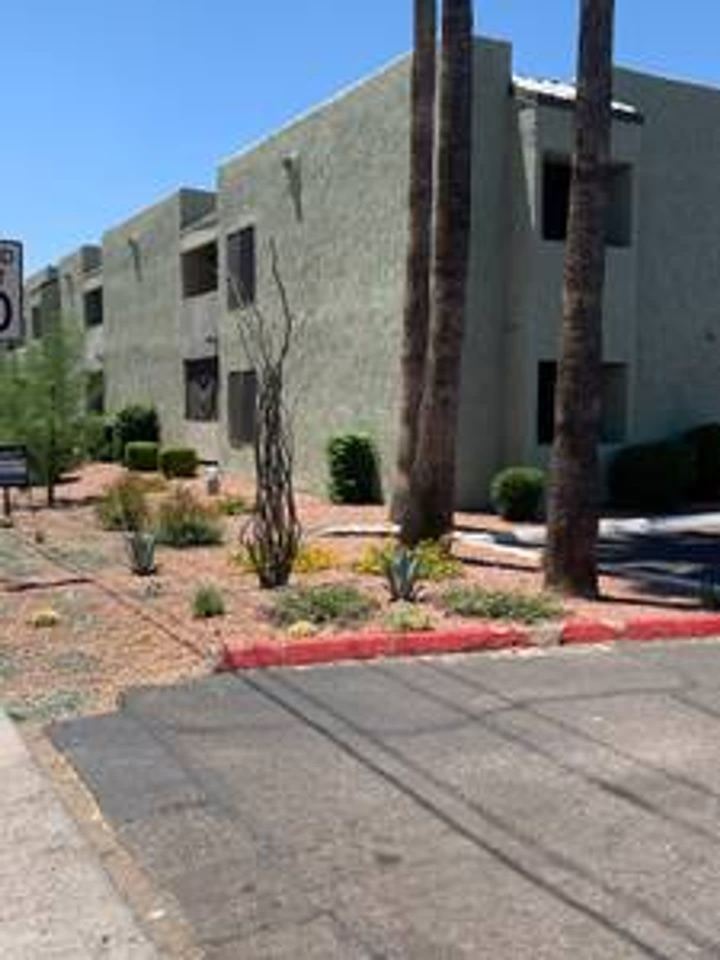 Papago View Apartments Image 13