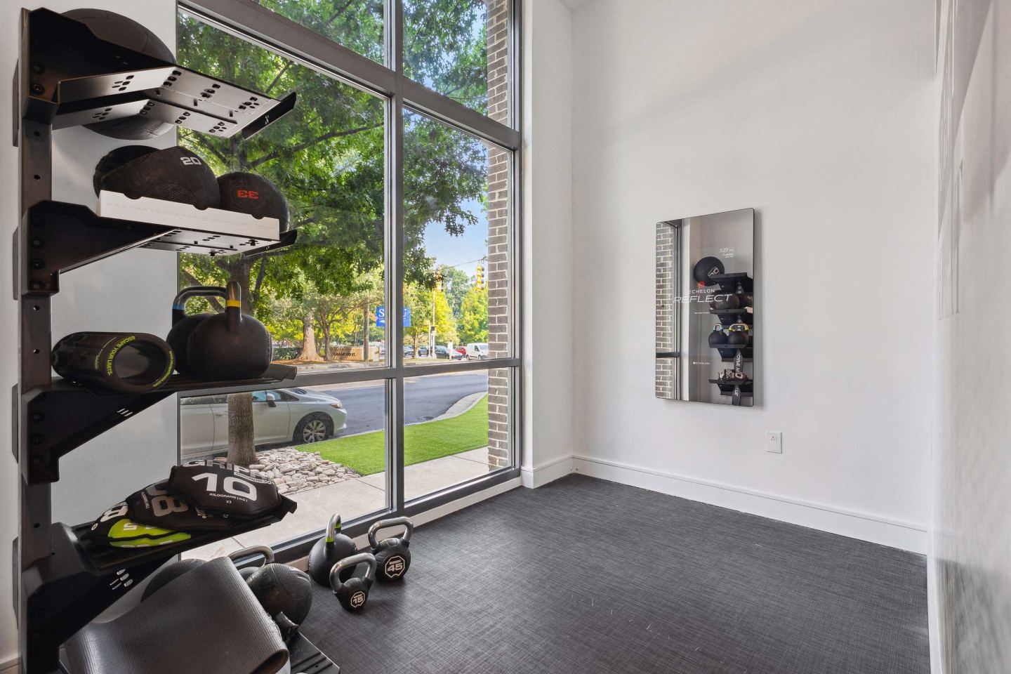 Midtown 205 Image 42