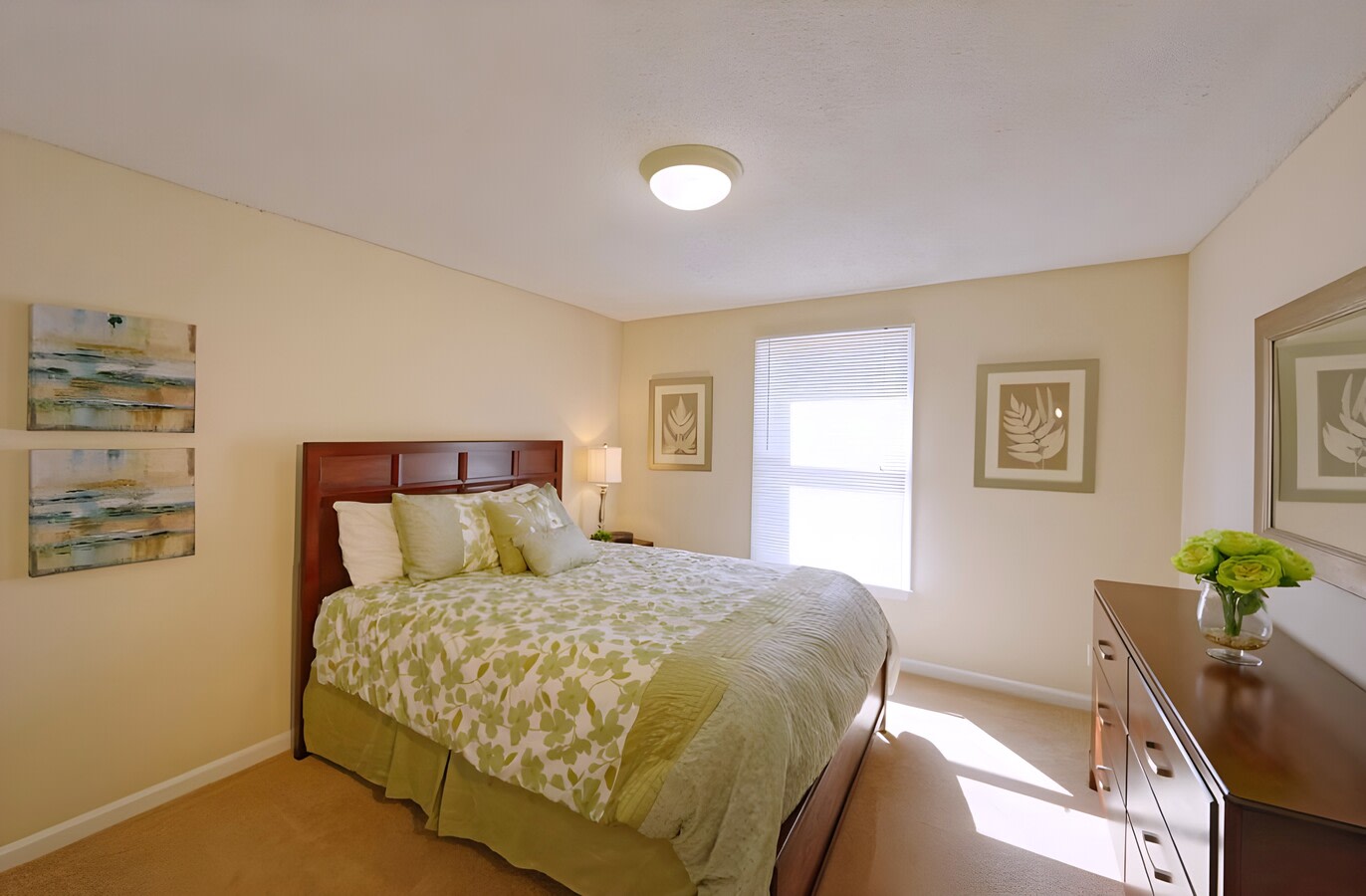 Regency Court Image 19