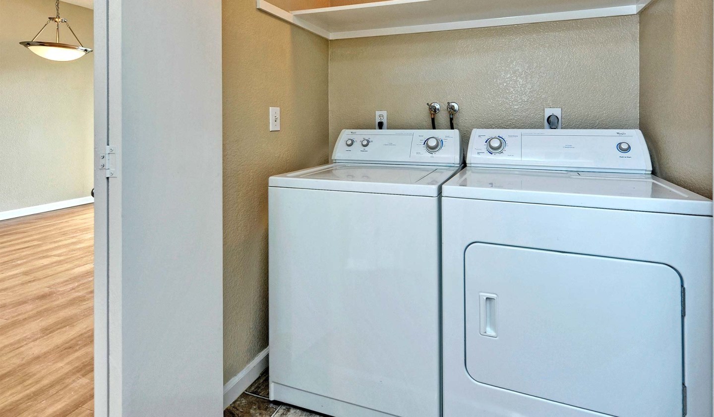 Monterey Grove Apartments Image 19