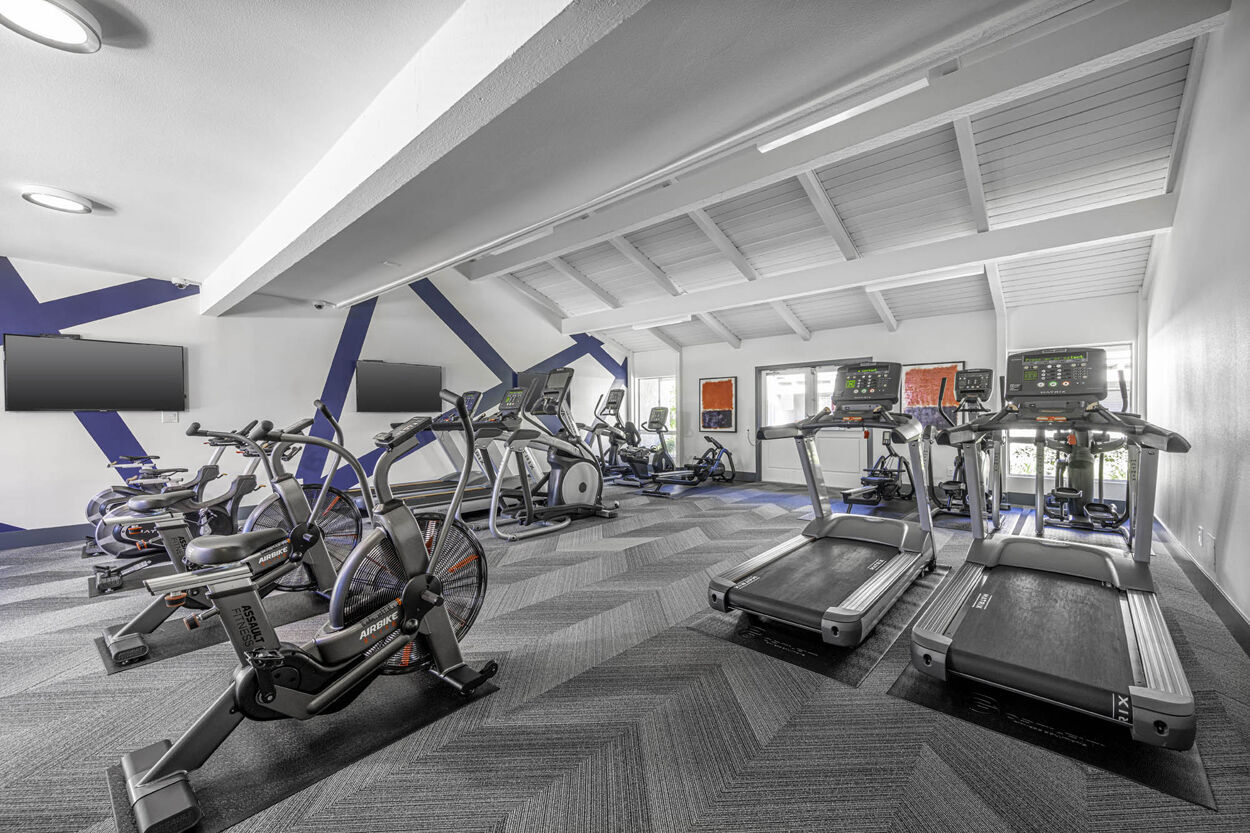 Axiom Tustin Image 8