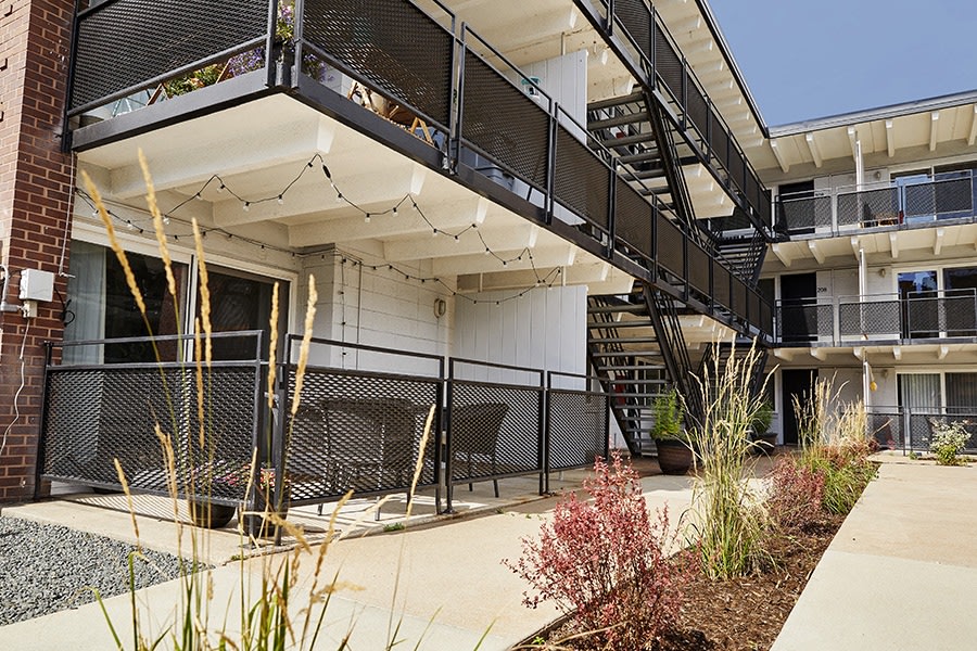 Pearl Street Flats Image 14