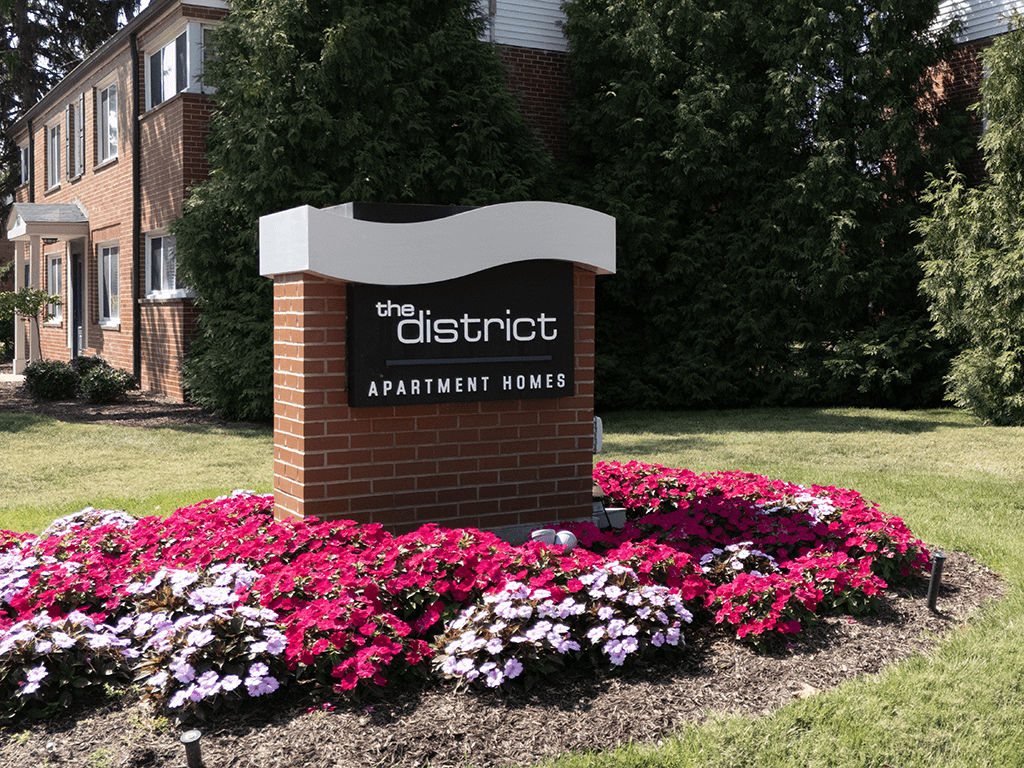 The District Apartment Homes Image 12