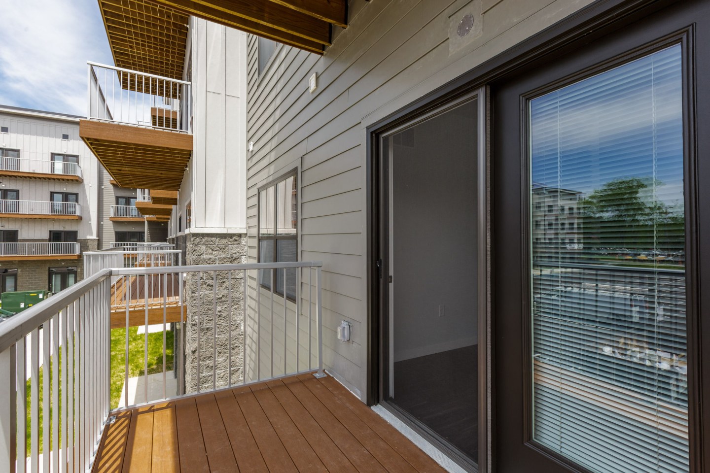 Metro Place Apartments Image 14