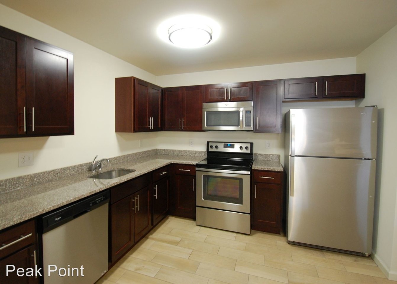 Peak Point Apartment Image 2