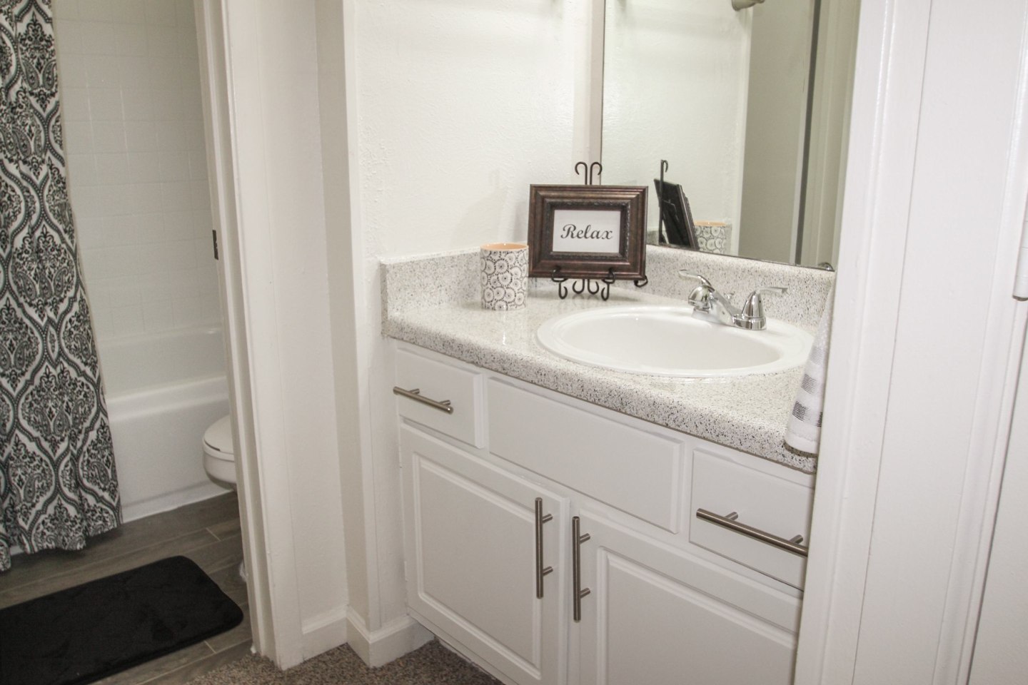 Harvard Square Apartments Image 13