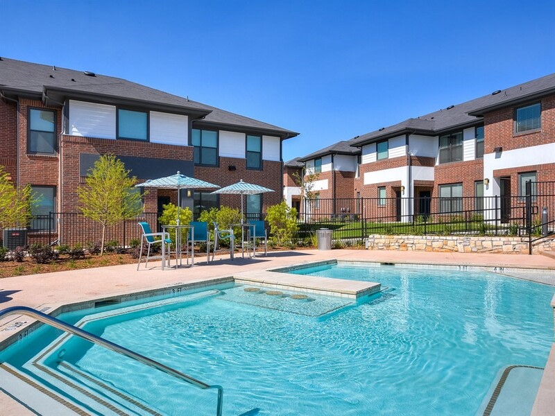 The Emerson Apartments Image 4