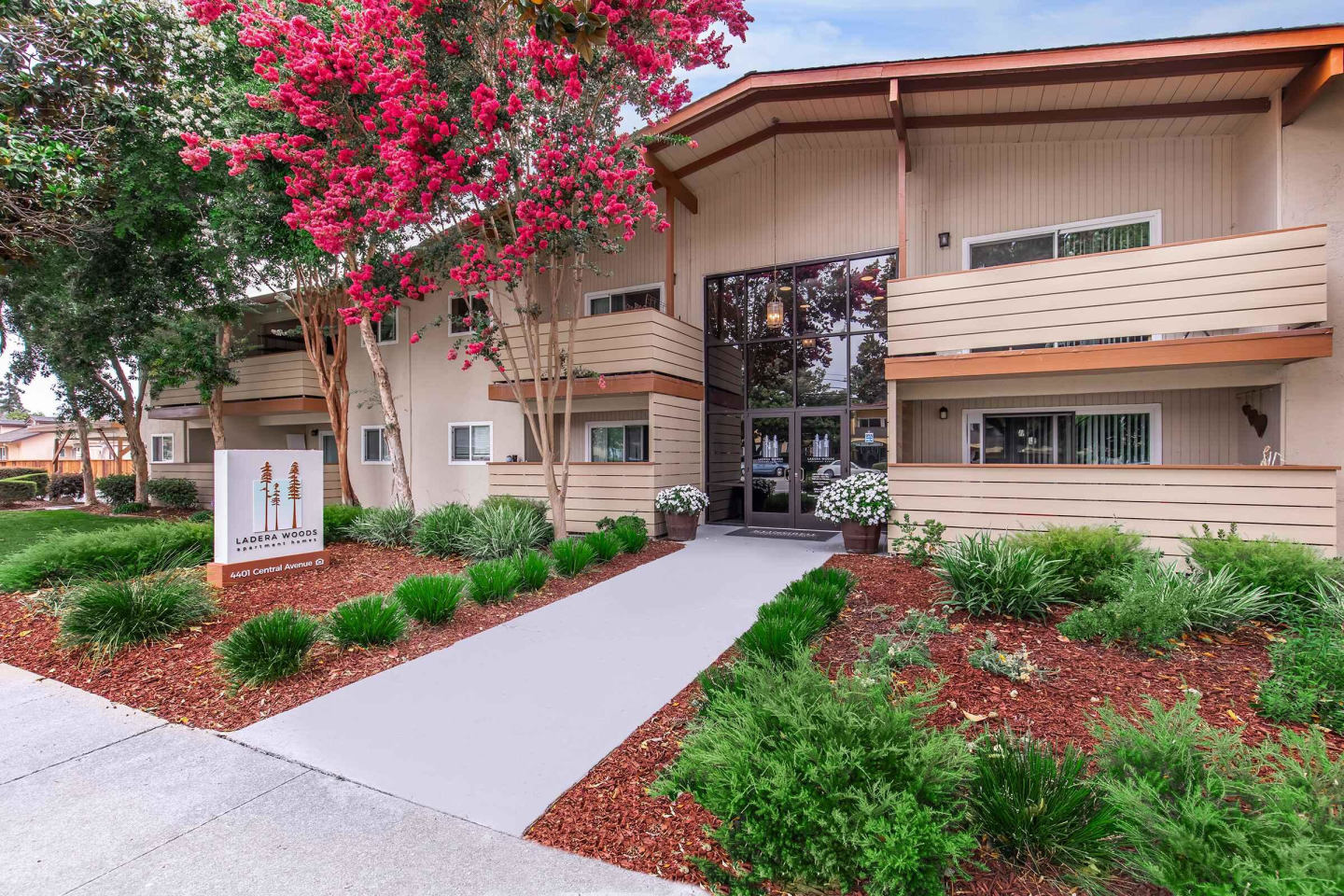 Ladera Woods Image 9