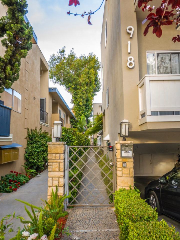 918 7th St. Image 22