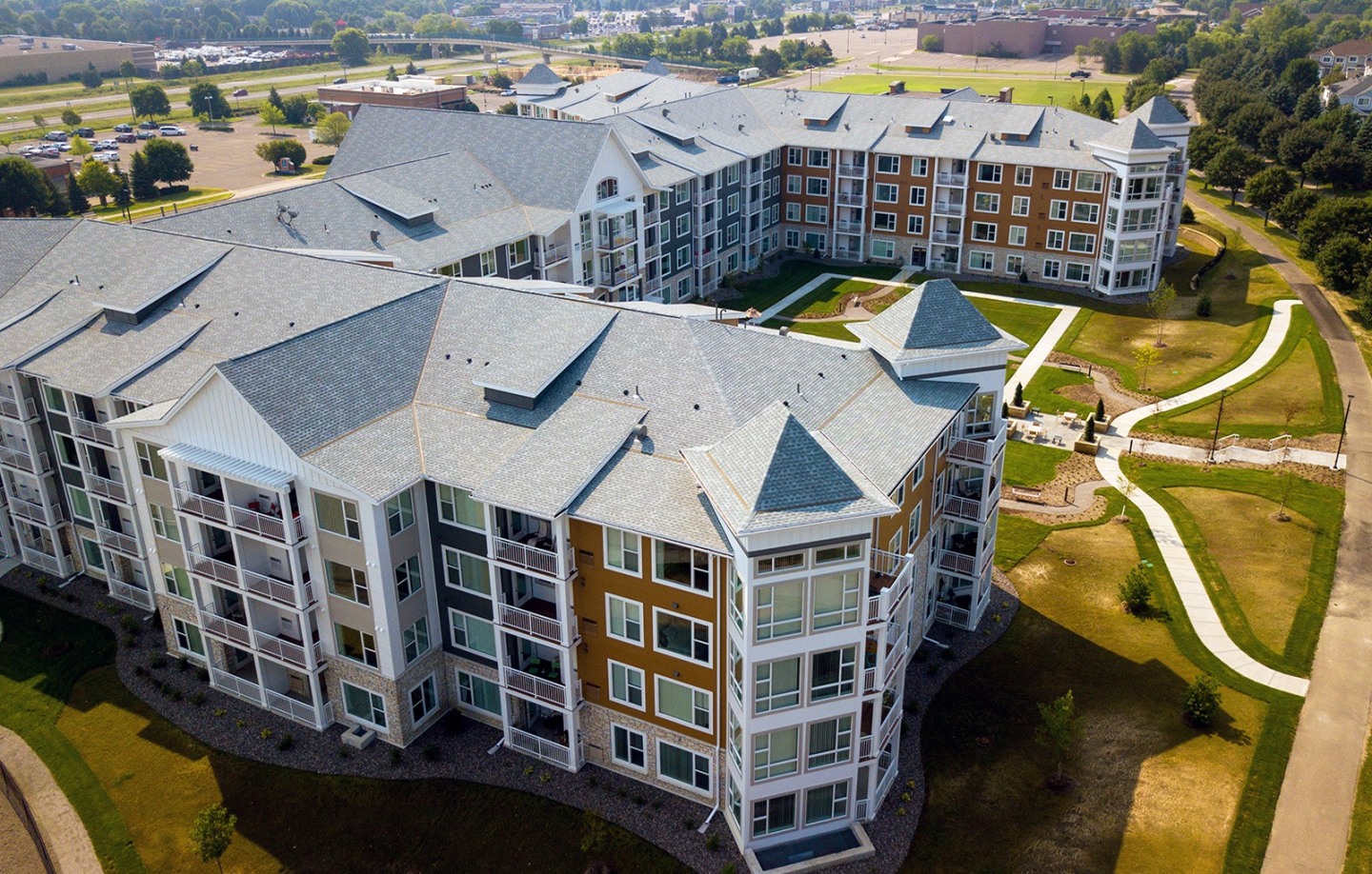 Senior & Affordable Housing - The Legends of Champlin Image 3