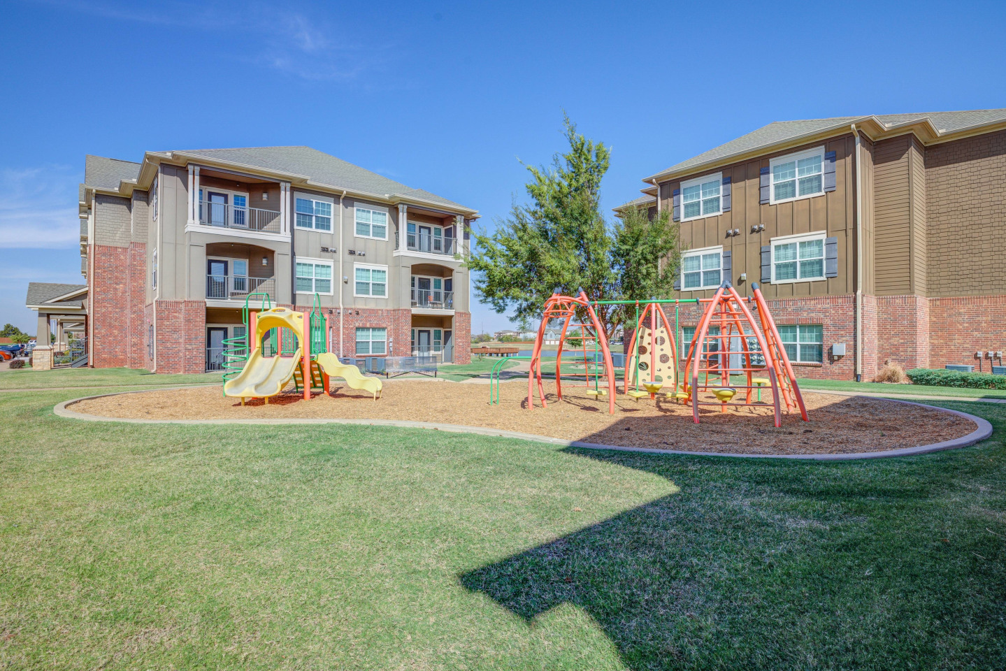 The Shores Apartments Image 19
