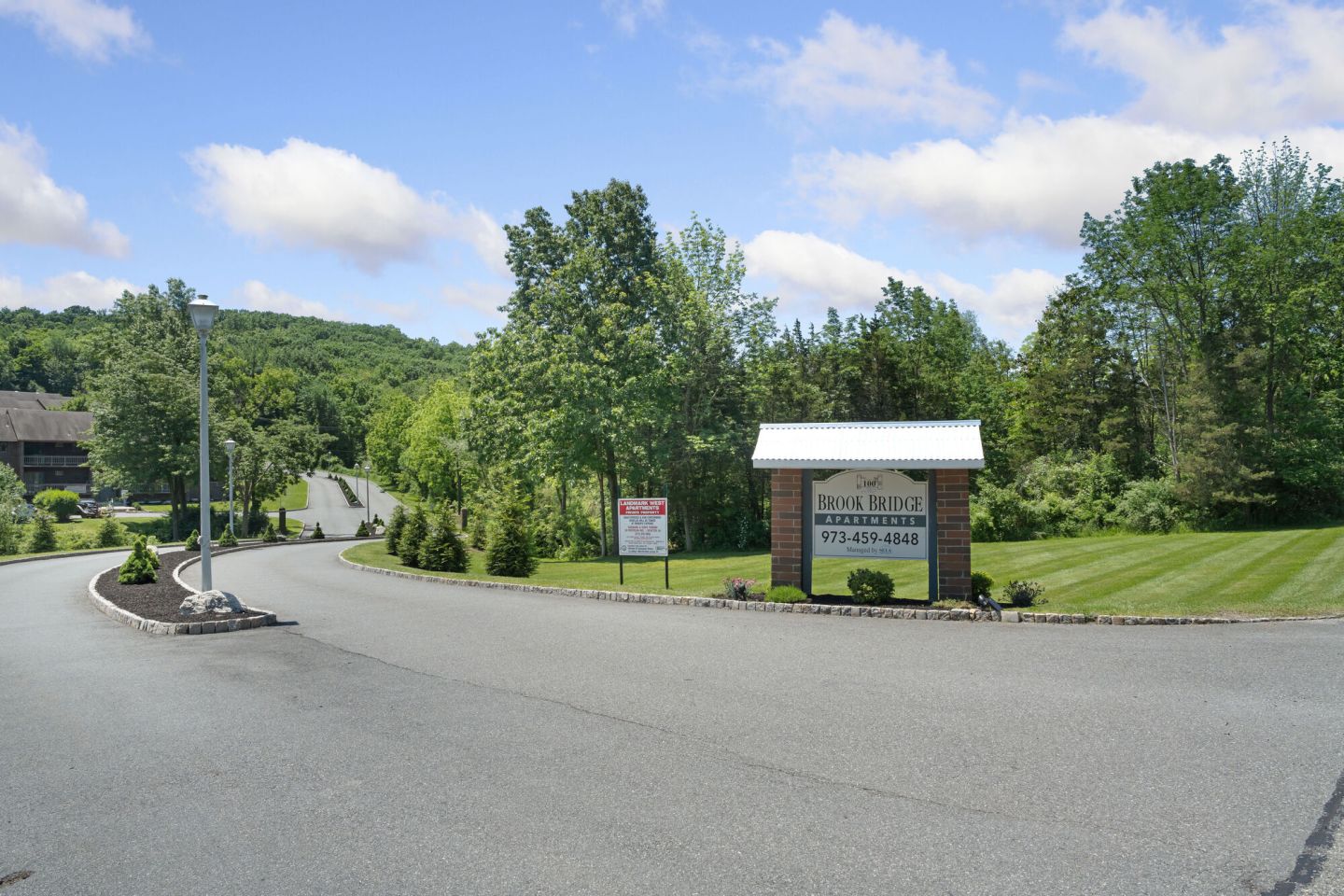 Brook Bridge Apartments Image 7