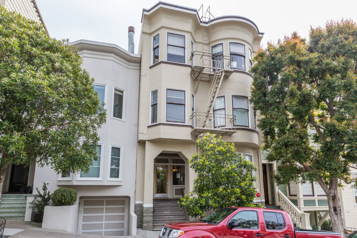 2136 Broderick Street Image 11