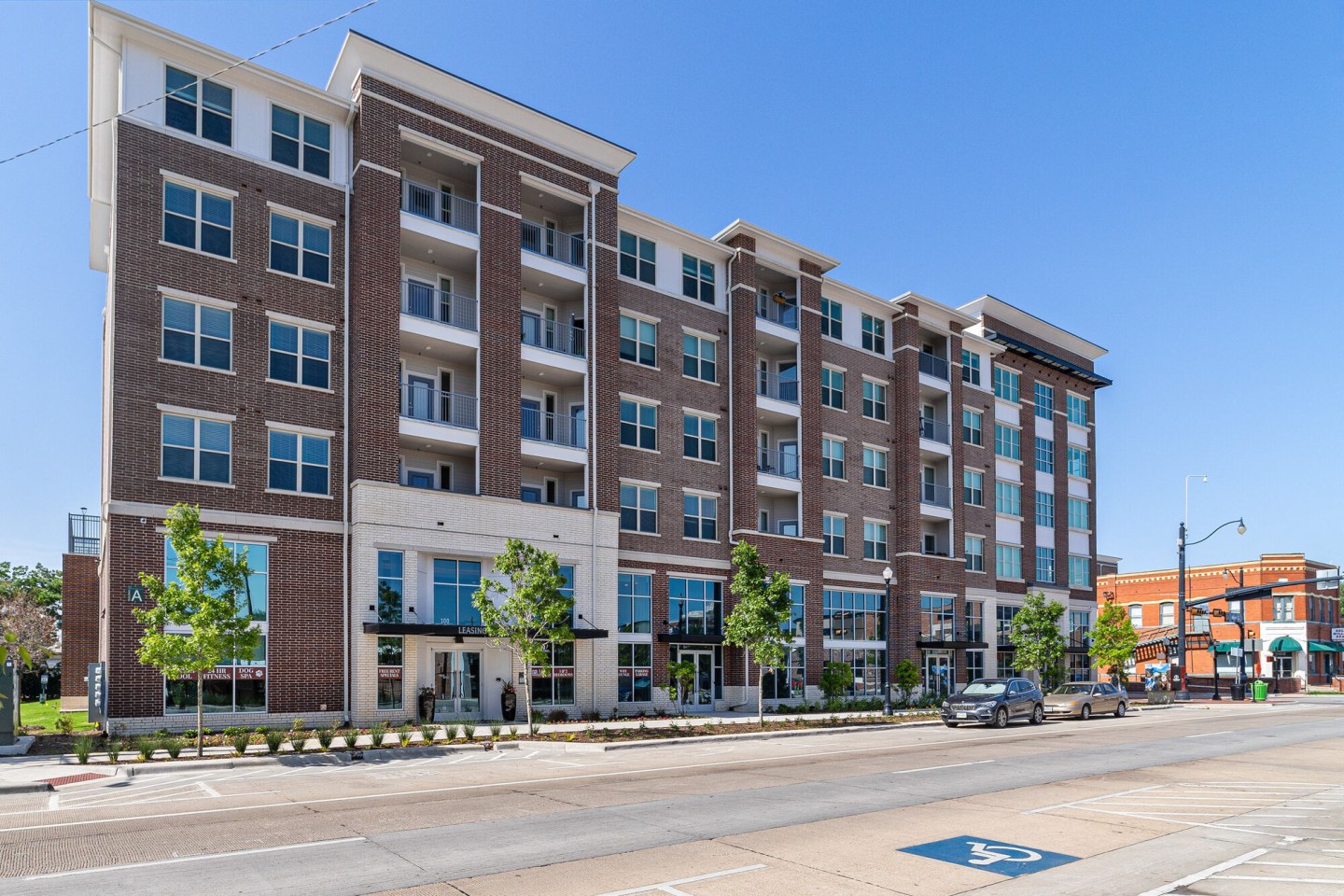 Main & Mill Image 19