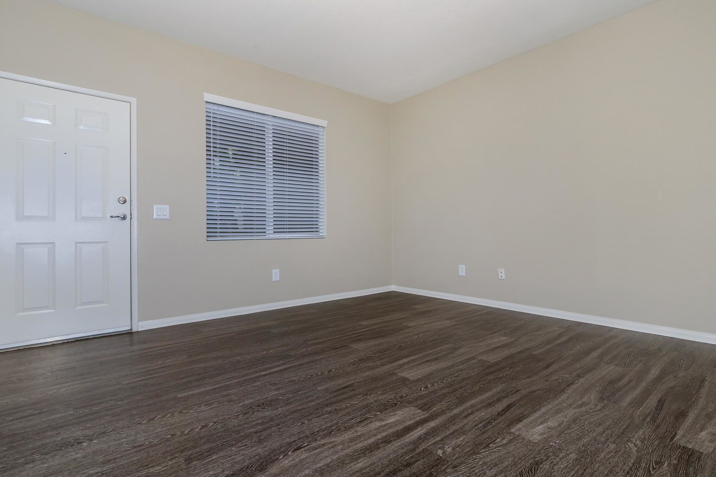 Laurel Glen Apartment Homes Image 9