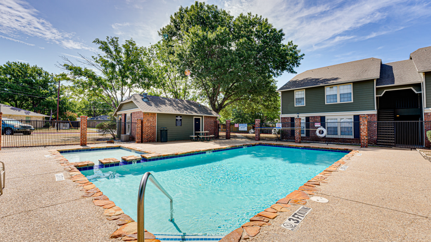 Arbors of Cleburne Image 20
