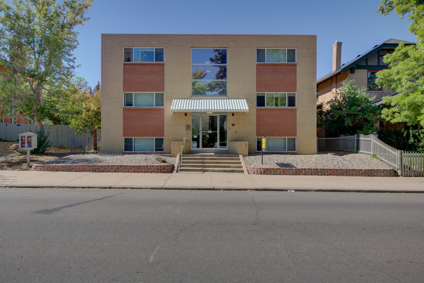 1325 Madison Apartments Image 6