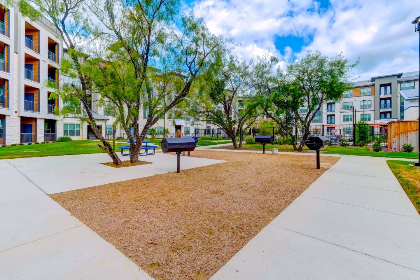 OXLY Apartments Image 19